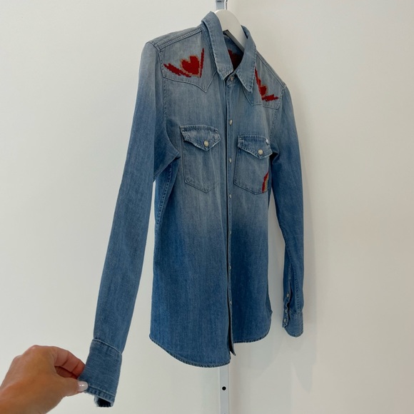 MOTHER DENIM SURF GIRL SCHOOL DISTRESSED SHIRT SIZE MEDIUM NWOTS! - Picture 5 of 17